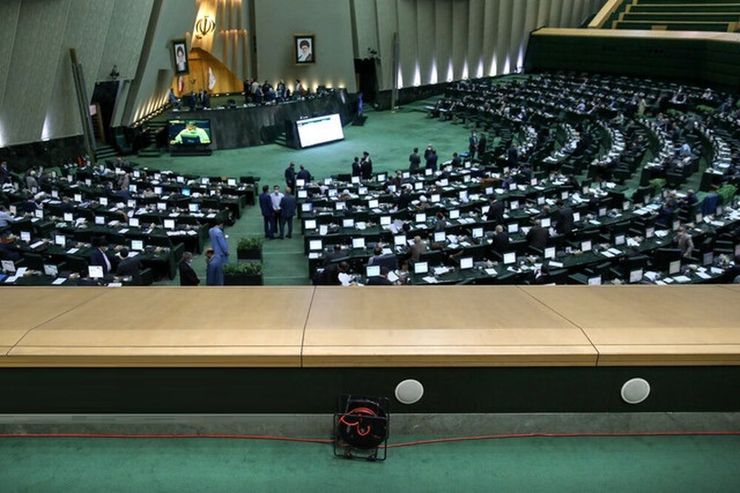 دبیر کانون عالی بازنشستگان تأمین اجتماعی: دومین مرحله متناسب‌سازی حقوق بازنشستگان تأمین اجتماعی در حالی اجرا شد که هنوز منابع مورد نیاز و مصوب مجلس برای مرحله اول متناسب‌سازی به این سازمان واگذار نشده است.