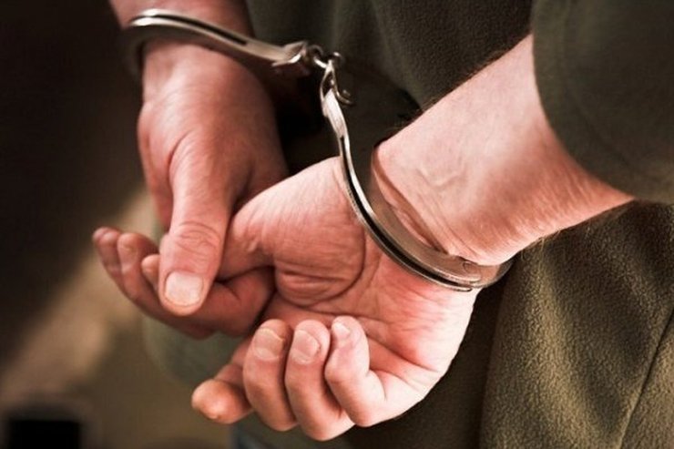 پرونده قتل و آزار جنسی «ساناز ۱۷ ماهه»، نوزادی که در اولین روز‌های فروردین سال جاری، به دست پدر خشن کشته شده است، در حالی در دادگاه کیفری استان تهران رسیدگی می‌شود که مادر مقتول برای همسرش درخواست اشد مجازات کرده است.