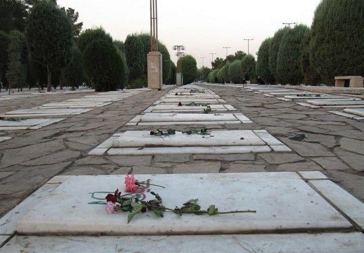 با تصمیم ستاد کرونا و اعلام استاندار خراسان رضوی؛ آرامستان‌های مشهد و خراسان رضوی در روزهای جمعه، شنبه و یکشنبه (۶، ۷، ۸ فروردین ۱۴۰۰) تعطیل شد.