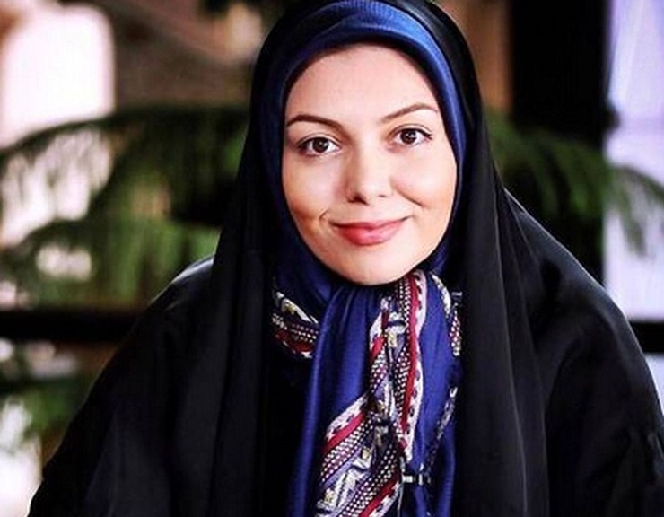 جسد آزاده نامداری مجری معروف صدا و سیما عصر امروز ۷ فروردین ماه پیدا شد. او ۷ روز پیش در یک ویدئو به همراه دخترش سال نو را به ملت ایران تبریک گفته بود. کارشناسان علت مرگ او را خودکشی اعلام کرده‌اند.