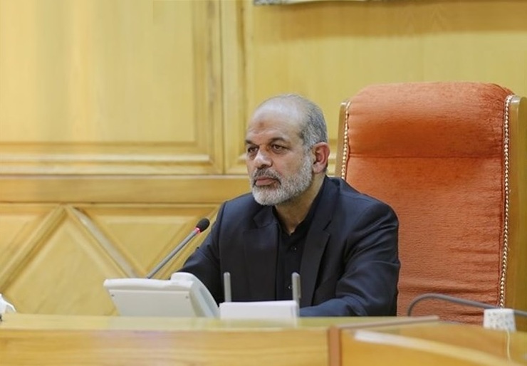 وزیر کشور گفت: شهید سلیمانی به تنهایی نشان داد نه تنها انقلاب دچار خدشه نشده، بلکه اگر لازم باشد آنچنان فوران خواهد کرد که چشم دشمنان را کور می‌کند.
