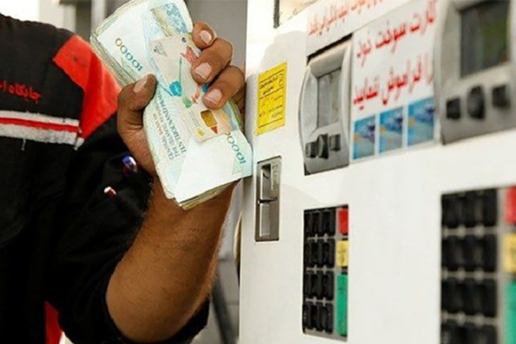 سخنگوی کمیسیون انرژی از حضور جواد اوجی در نشست امروز کمیسیون خبر داد و گفت: قرار نیست در روش جدید عرضه بنزین قیمت‌آن افزایش یابد.