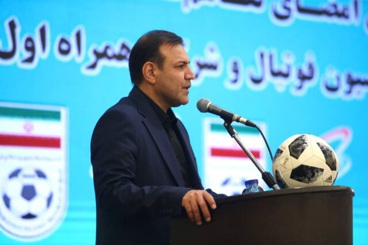 رییس فدراسیون فوتبال باز هم مدعی شد شایعات صحت ندارد و دراگان اسکوچیچ به کارش در تیم ملی فوتبال ایران ادامه خواهدداد.