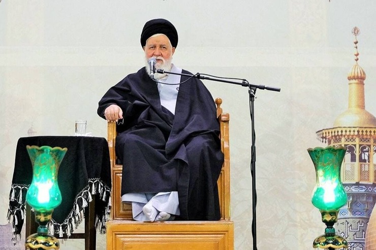 نماینده ولی فقیه در خراسان رضوی گفت: حضرت زهرا(س) در صف نخست انحراف ستیزی در امت اسلامی قرار گرفت و در این راه نیز به شهادت رسید.