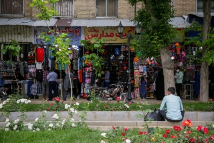 رییس اداره ساماندهی مشاغل غیر رسمی سازمان ساماندهی مشاغل و فراورده‌های کشاورزی شهرداری مشهد گفت: براساس داده‌های آماری سال‌جاری ۳۰ درصد به ظرفیت بازار‌های موقت این کلانشهر افزوده شده است.