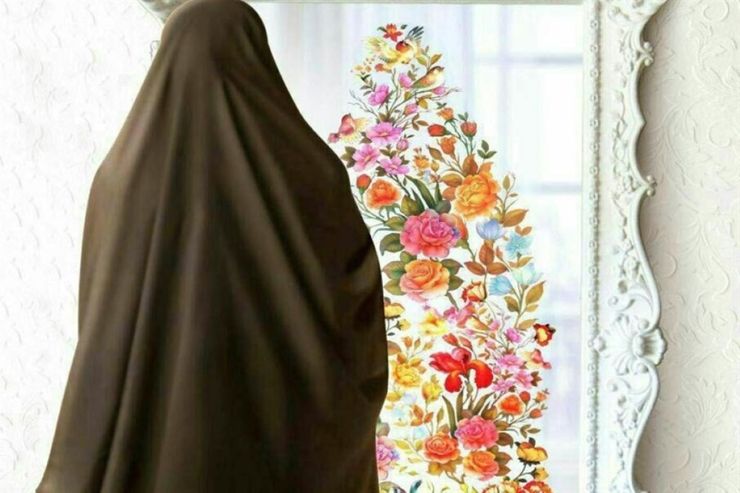 تنهایی احساس غریبی است که مانند یک غبار دور آدم‌ها را می‌گیرد و آن‌ها را از آدم‌های دیگر جدا می‌کند.