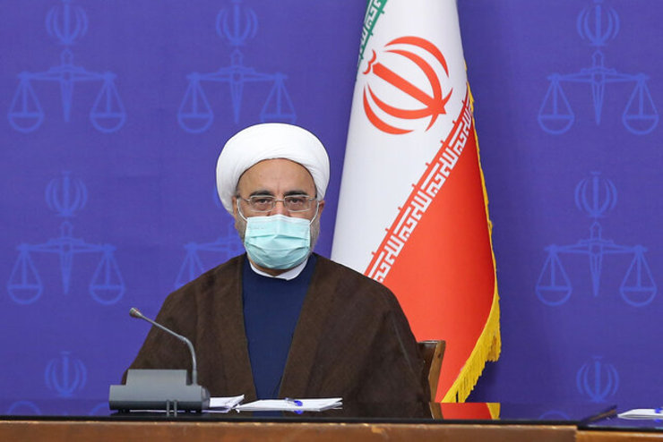معاون اول قوه قضاییه گفت: هر چند که در مجلس طرح افزایش ‌فوق العاده خاص کارکنان دادگستری تایید نشد اما با هماهنگی هایی که با دولت انجام شده، خبرهایی خوبی در راه است که به زودی اعلام می شود.