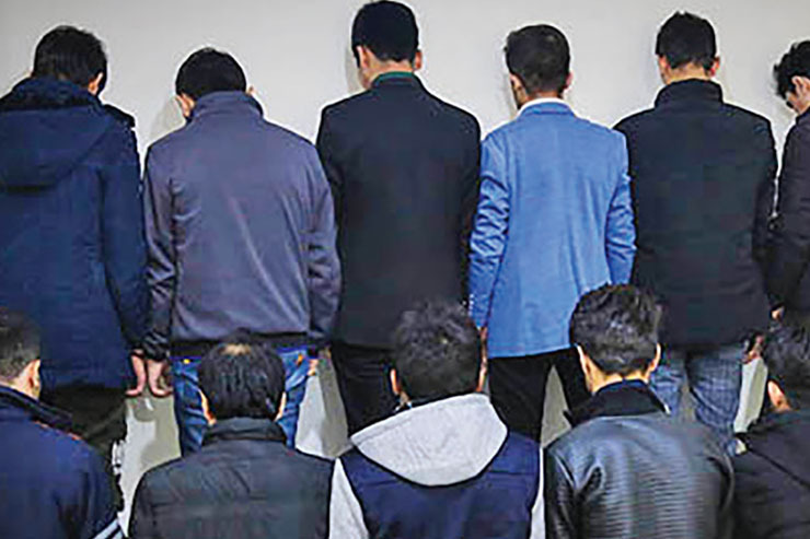 مرد اصفهانی در جست و جوی پسرش از راز یک شرکت کلاهبردار پرده برداشت.