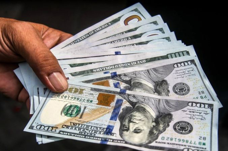 مدتی است که بحث بر سر حذف ارز ترجیحی یا همان ارز ۴۲۰۰ تومانی، به یکی از موضوعات مهم در محافل سیاسی و اقتصادی کشور تبدیل شده است؛ مسئله‌ای که دولت سیزدهم در لایحه بودجه سال ۱۴۰۱، کمر همت به حذف آن بسته است، اما مجلس هنوز درباره حذف آن، تردید‌هایی جدی دارد.