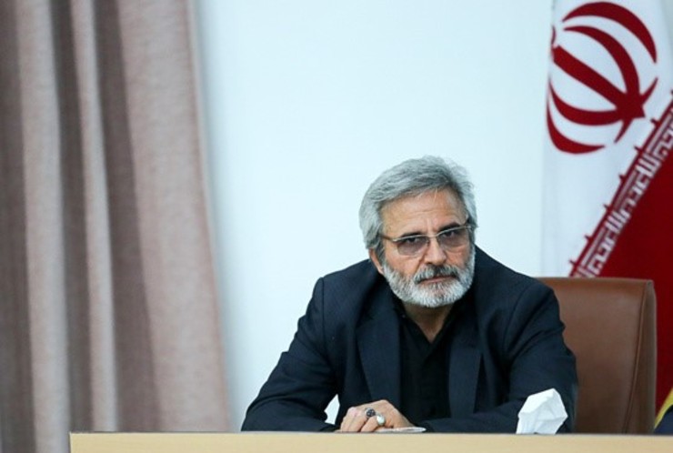 حسن صادقی، رئیس اتحادیه پیشکسوتان جامعه کارگری، در یادداشتی به بررسی سکوت برخی مدعیان دفاع از حقوق بازنشستگان در مقابل مطالبات آنها پرداخت.