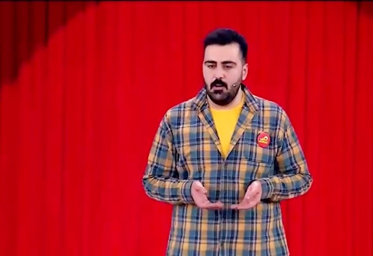نیما سهرابی در مرحله دوم خنداننده شو ۳ که از برنامه خندوانه شبکه نسیم پخش می‌شود استندآپ کمدی خود را اجرا کرد.