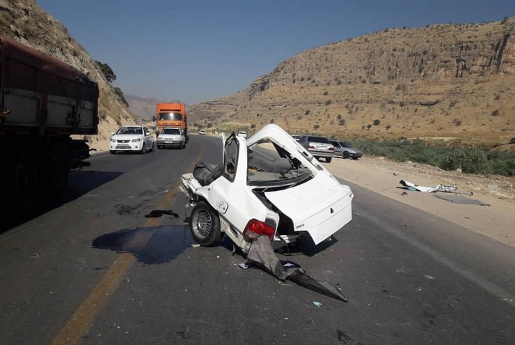 نماینده اهواز در مجلس ضمن انتقاد از افزایش قیمت خودرو گفت: خودروسازان باید پاسخ دهند بابت کدام کیفیت و خدمات شاهد افزایش قیمت خودرو هستیم.