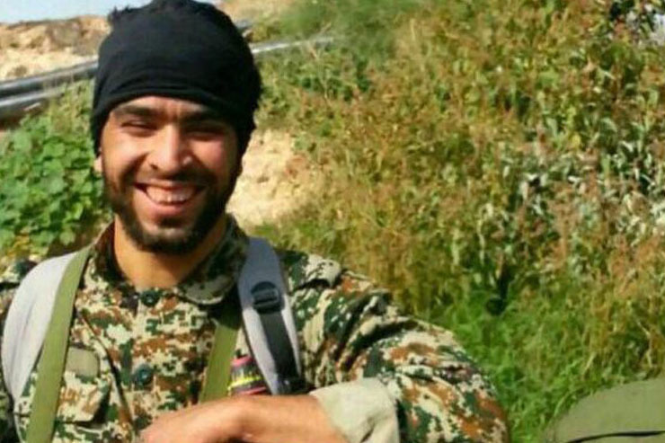 مادر و پدر شهید محمد سخندان تا یک روز قبل از اعزام پسرشان به سوریه، خبر نداشتند. مادر ابتدا حرف‌هایش را باور نمی‌کرد و سعی می‌کرد او را از رفتن منصرف کند. می‌گفت هر زمان ایران جنگ شد به جبهه برو، اما پسرش در پاسخ می‌گفت اکنون خط مقدم آنجاست.