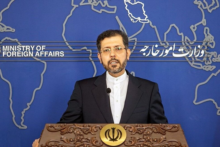 سخنگوی وزارت امور خارجه کشورمان گفت: سردار سلیمانی قهرمان مبارزه با تروریسم بود. دولت آمریکا مسئولیت بین‌المللی همیشگی در ارتباط با ترور سردار سلیمانی دارد.