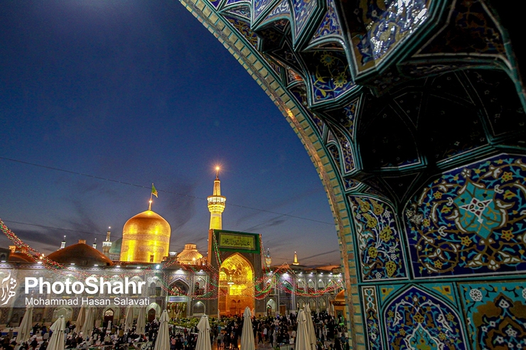 مشهدی‌ها جایگاه مهمی در ساختار سیاسی کشور دارند و این روزها چهره‌هایی مهم از مشهد سکاندار دستگاه‌های مهم دولتی هستند. امروز از مشهد به‌عنوان یکی از قطب‌های اصلی سیاست در ایران امروز یاد می‌کنند.