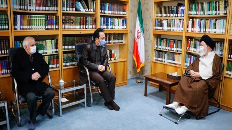 نماینده، ولی فقیه در خراسان رضوی گفت: دز سوم واکسن را دریافت کرده ام و دریافت دز سوم واکسن مطابق توصیه متخصصان ضروری است.