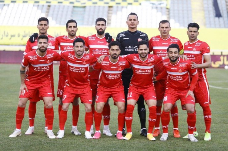 باشگاه پرسپولیس نسبت به تقسیم بندی سکو‌های ورزشگاه امام خمینی (ره) شهر اراک اعتراض کرده است. این اعتراض مستقیما باشگاه سپاهان را نشانه می‌رود.
