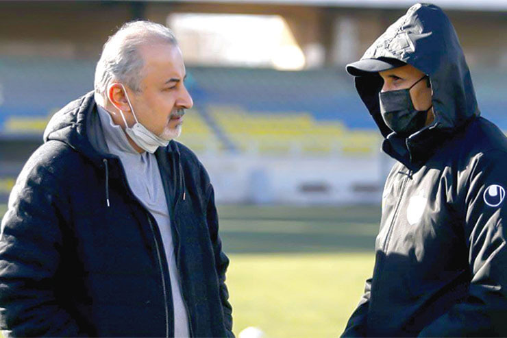 مدیرعامل پرسپولیس تا فردا برای تأمین خواسته‌های سرمربی تیمش فرصت دارد.