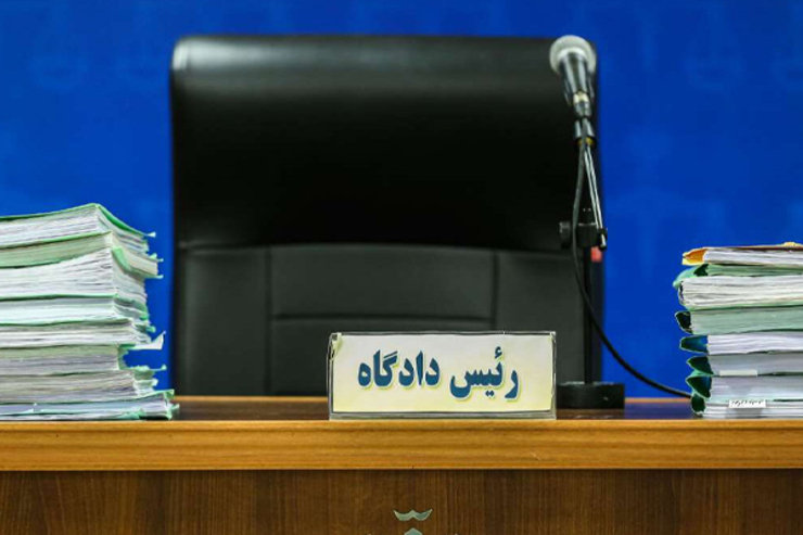 نماینده حقوقی شرکت سایپا در دادگاه شرکت کروز گفت: شرکت کروز برای ۱۷ قلم کالای خود اظهارات دروغ داشته و کالاهای این شرکت از سال ۹۵ تا ۹۸ بیش از ۹۱ میلیون دلار گران‌تر به سایپا فروخته شده‌اند.