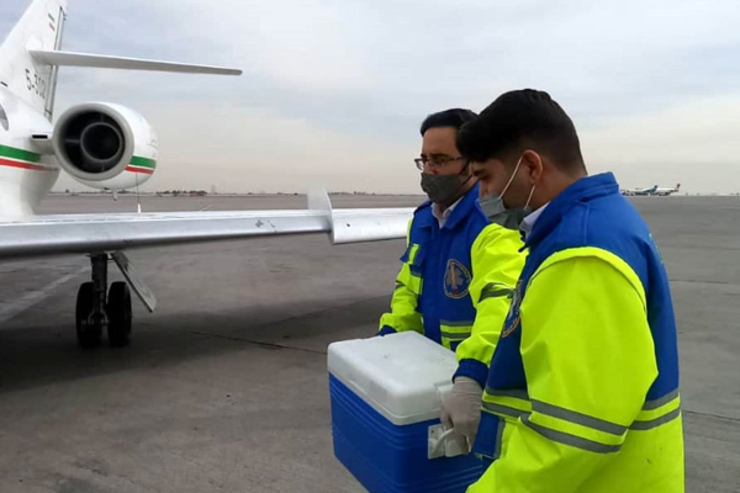 سخنگوی سازمان اورژانس کشور از اهدای عضو پسر بچه یک ساله خبر داد و گفت: با توجه به حساسیت ماجرا و انجام عمل پیوند ، قلب او در طی عملیاتی ویژه با جت فالکوم ارتش به تهران منتقل شد.