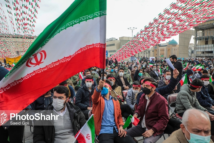 جشن‌های پیروزی انقلاب اسلامی در مشهد هم‌زمان با سراسر کشور آغاز شد.