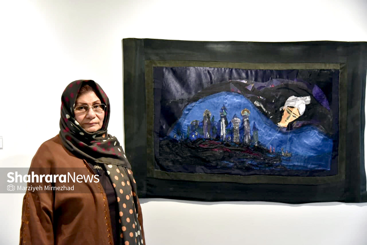 پوران نصیریان، نمایشگاه «نگارینه ها»  را برای نسلی برپا کرده است که به نقش زدن روی صفحه لمسی تلفن‌های هوشمند و تبلت‌های حساس، عادت کرده اند.