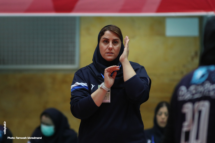 سرمربی تیم والیبال زنان پیکان گفت: به دنبال تحقق هدف بعدی یعنی کسب سکو هستیم و برای رسیدن به آن مبارزه خواهیم کرد.