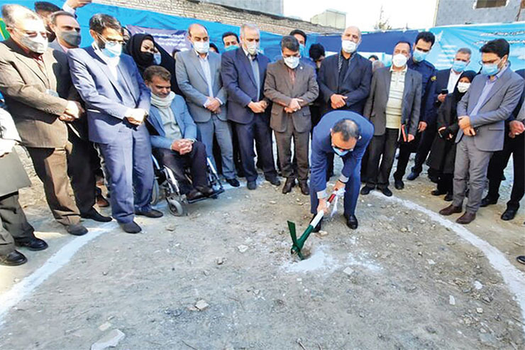 هم زمان با دهه فجر کلنگ ساخت بزرگ‌ترین کلینیک توان بخشی معلولان ضایعه نخاعی کشور در مشهد و با اعتباری بیش از ۱۰۰میلیارد تومان بر زمین خورد. این مرکز با همراهی شهرداری مشهد در مساحت ۶۰ هزار مترمربعی ساخته می‌شود.