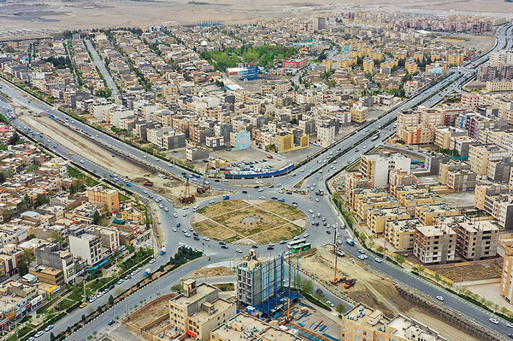 نرخ رشد عوارض و بهای خدمات ساختمان و املاک برای سال ۱۴۰۱ در مشهد تعیین شد.