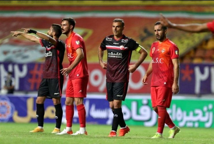 پرسپولیس و فولاد در چارچوب سوپرکاپ فوتبال ایران عصر روز دوشنبه به مصاف یکدیگر می‌روند.