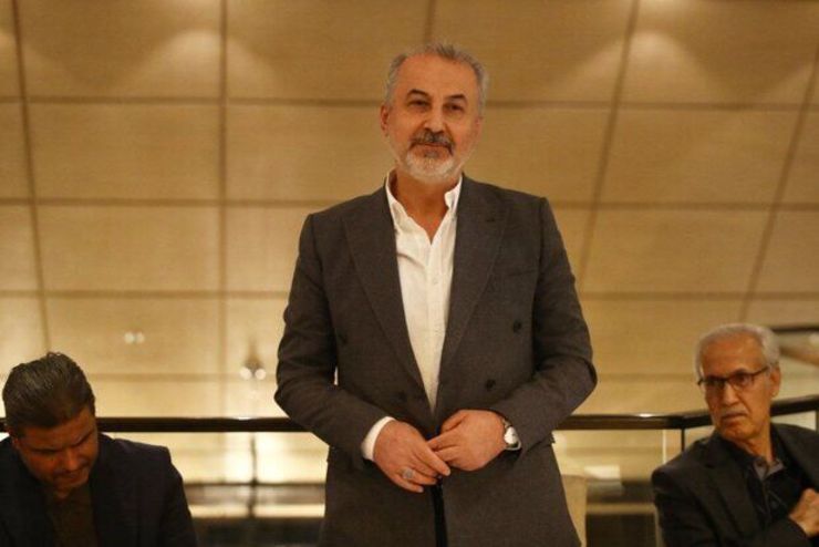 شنیده می‌شود وزارت ورزش قصد دارد از راهی به جز راه مستقیم به پرسپولیس کمک مالی کند!