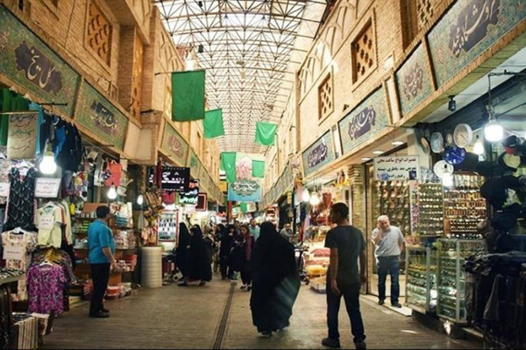 اتاق اصناف ایران با اشاره به موج جدید شیوع ویروس کرونا و سیاست‌های پیشگیرانه ستاد ملی مقابله با کرونا از تعطیلی گسترده، اعلام کرد که تمام واحدهای صنفی باید نسبت به تزریق سه دوز واکسن کرونا و اخذ  QR Code و نصب آن در واحد صنفی (در محل قابل رویت برای همگان) به فوریت اقدام کنند.