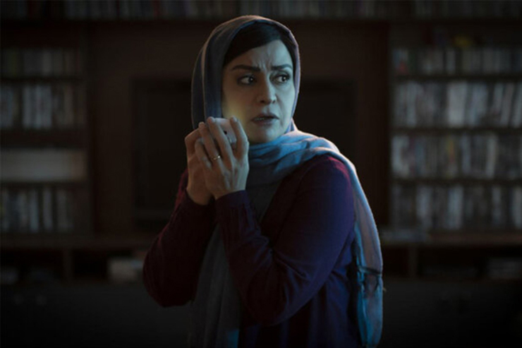 ششمین قسمت از سری برنامه‌های «سینما ملت» به معرفی و نقد فیلم‌ «هناس» به کارگردانی حسین دارابی اختصاص پیدا کرد.