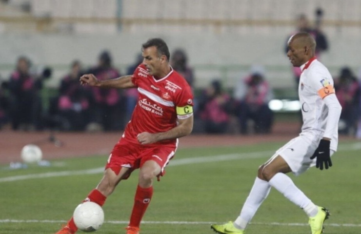 تیم فوتبال فولاد خوزستان موفق شد پرسپولیس را شکست دهد و به قهرمانی سوپرجام دست یابد.