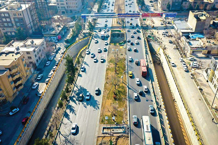 معاون عمران، حمل ونقل و ترافیک شهرداری مشهد: پروژه زیرگذر آزادی - جانباز احتمالا در سالروز میلاد حضرت علی (ع) به بهره‌برداری می‌رسد.