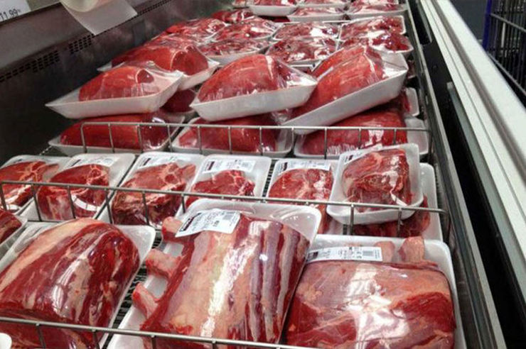 مشاهدات میدانی در مناطق مختلف شهر تهران حاکی از تندترشدن شتاب گرانی گوشت در مراکز خرده‌فروشی است.