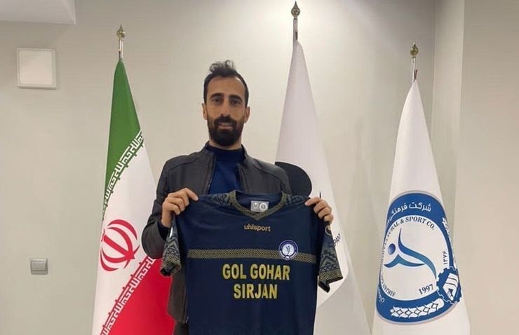 باشگاه گل گهر سیرجان سرانجام موفق شد امین قاسمی نژاد را از چنگ استقلال درآورد. این بازیکن ابتدای فصل در اوج هیاهو به استقلال پیوست، اما نتوانست عملکرد مطلوبی را از خود به نمایش بگذارد.