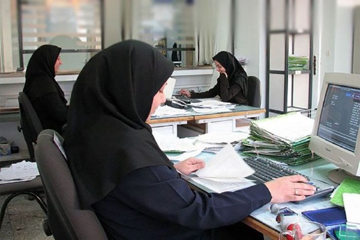 زنان بدون گفتگو و شناخت یکدیگر نمی‌توانند حلقه‌های توانمند و منسجم برای هم‌فکری تشکیل دهند.
