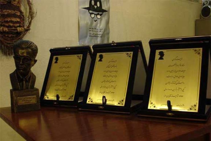 در بیستمین دوره مسابقه ادبی داستان کوتاه‌نویسی «صادق هدایت» ۱۰۵۰ داستان‌ از سراسر کشور، افغانستان و تاجیکستان و ایرانیان مقیم اروپا، آمریکا و استرالیا شرکت کردند که در داوری مرحله اول تعداد ۲۷ داستان برتر شناخته شد.