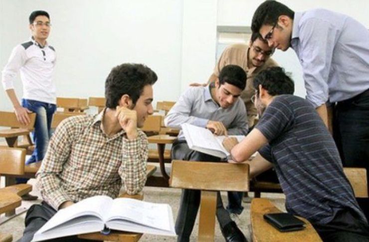 رییس صندوق رفاه دانشجویان وزارت علوم، تحقیقات و فناوری با اشاره به جزییات ثبت نام بیمه دانشجویی گفت: این بیمه تنها شامل تمام دانشجویان دارای کارت دانشجویی می‌شود.