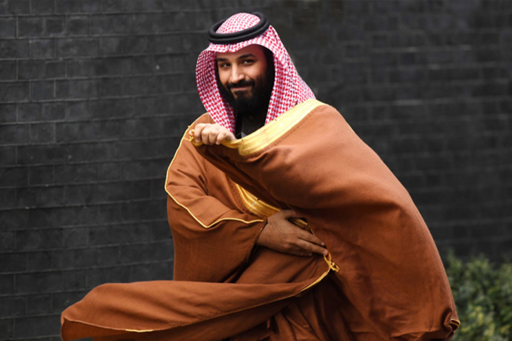 بندر بن سلمان برادر ولیعهد سعودی به یکی از افسران گارد سلطنتی وعده اعطای ١٠ میلیون ریال سعودی برای ترور بن سلمان داده بود اما بن سلمان جان سالم به در برد.