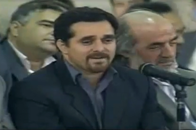 قاسم رفیعا، شاعر خراسانی، با تأکید بر دانش بالای رهبری در حوزه شعر و ادبیات درباره این دیدار‌ها و دو شعری که در محضر رهبری خوانده می‌گوید و در پایان شعری به پیشگاه رهبری تقدیم می‌کند که برای نخستین بار در روزنامه شهرآرا منتشر می‌شود.