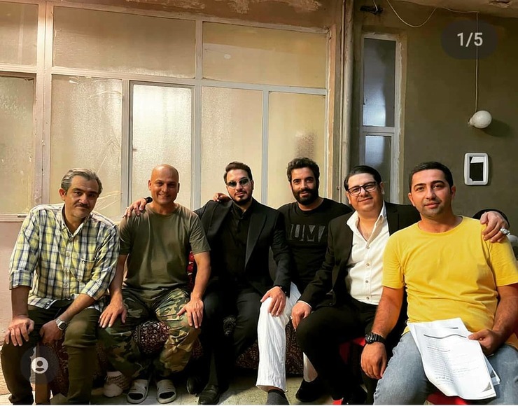 سطح کری خوانی بین هواداران فوتبال از استادیوم به قاب نقره‌ای سینما و حتی تلویزیون کشیده شده است.