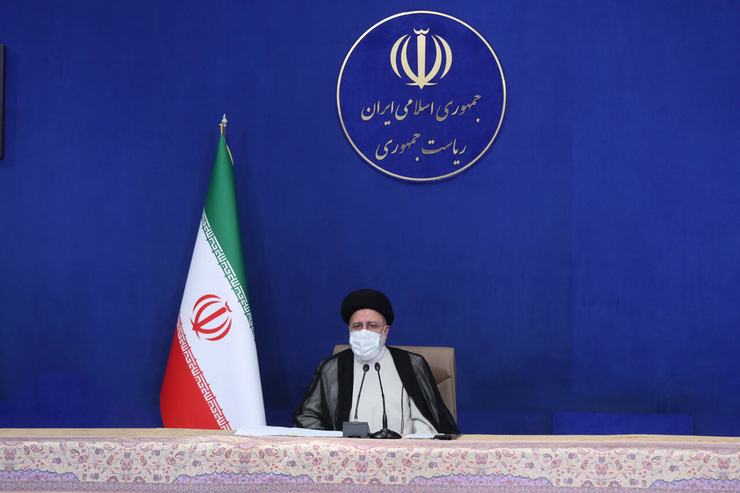 در جلسه ستاد هماهنگی اقتصادی دولت که یکشنبه به ریاست سید ابراهیم رئیسی برگزار شد، سه موضوع مهم و تعیین کننده در اقتصاد کشور بررسی شد.