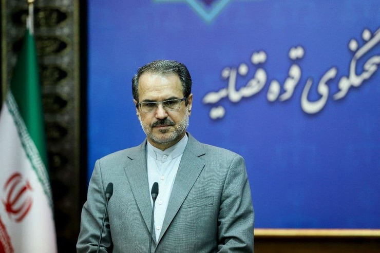 سخنگوی قوه قضاییه در نشست رسانه‌ای این هفته خود، اقدامات انجام شده در زمینه وضعیت زندانیان را تشریح کرد و به سوال خبرنگاران در زمینه‌های مختلف پاسخ گفت.