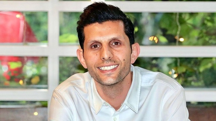 وحیدطالب لو، دروازه‌بان سابق تیم ملی ایران وباشگاه استقلال اعتقاد داردکه سید حسین حسینی باید به جمع ملی پوشان دعوت می‌شد.