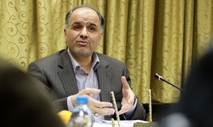 وزیر دادگستری با حضور در تعزیرات خراسان رضوی گفت: تعزیرات بر تخلفات گران‌فروشی به‌دقت نظارت کند به‌ویژه بر تولیدکنندگان و واردکنندگان، چرا که قیمت را آن‌ها تعیین می‌کنند و در اختیار عرضه‌کننده نهایی قرار می‌دهند.