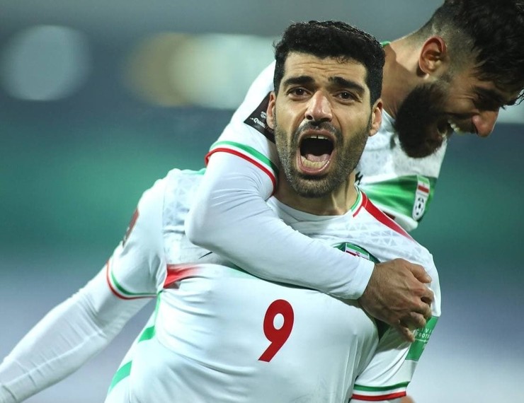 مهدی طارمی با گلی که مقابل تیم ملی عراق به ثمر رساند، نامش درکنار بازیکنانی که موفق شدند در همه ادوار تاریخ گل صعود ایران به جام جهانی فوتبال را به ثمر برسانند، قرار گرفت.