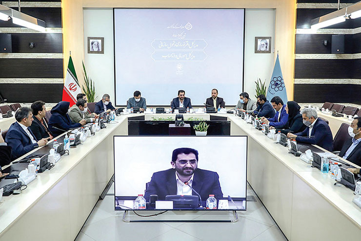شهردار مشهد در مراسم تکریم و معارفه مدیران‌کل دفتر نوسازی و تحول سازمانی و امور مالی و ذی حسابی شهرداری با اشاره به اینکه برخی فرایند‌ها از زمان تصمیم تا اجرا طولانی هستند، گفت: بر این نکته تأکید داریم که فرایند‌ها به نفع مردم اصلاح و کوتاه شود.