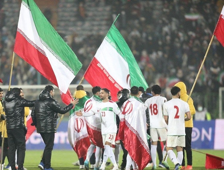 با تصویب ستاد ملی کرونا قرار است بازی تیم ملی فوتبال ایران و تیم ملی فوتبال امارات در مقدماتی جام جهانی بدون حضور تماشاگران برگزار شود.